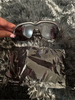 Polarlens P14 Mirrored Sport Sunglasses - Silver/Black